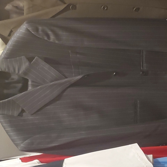Mens Black Pinstripe Business Suit - Picture 3 of 3
